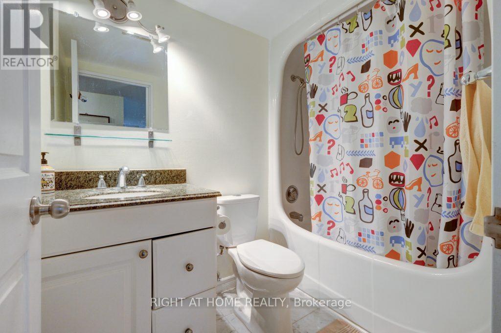 905 - 7 Bishop Avenue, Toronto, Ontario M2M 4J4 - Photo 15 - C12957110