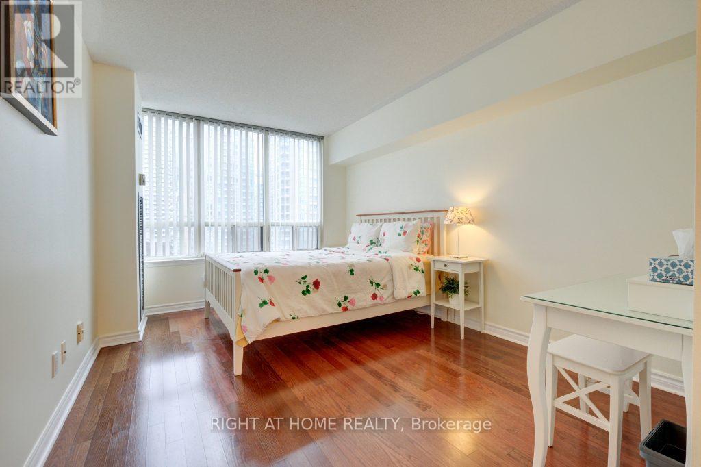 905 - 7 Bishop Avenue, Toronto, Ontario M2M 4J4 - Photo 18 - C12957110
