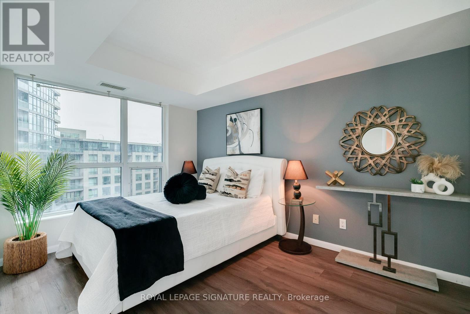 617 - 219 Fort York Boulevard, Toronto, Ontario  M5V 1B1 - Photo 6 - C12957144