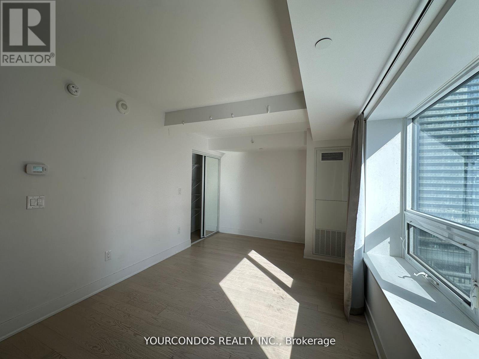 1406 - 955 Bay Street, Toronto, Ontario  M5S 0C6 - Photo 5 - C12957226