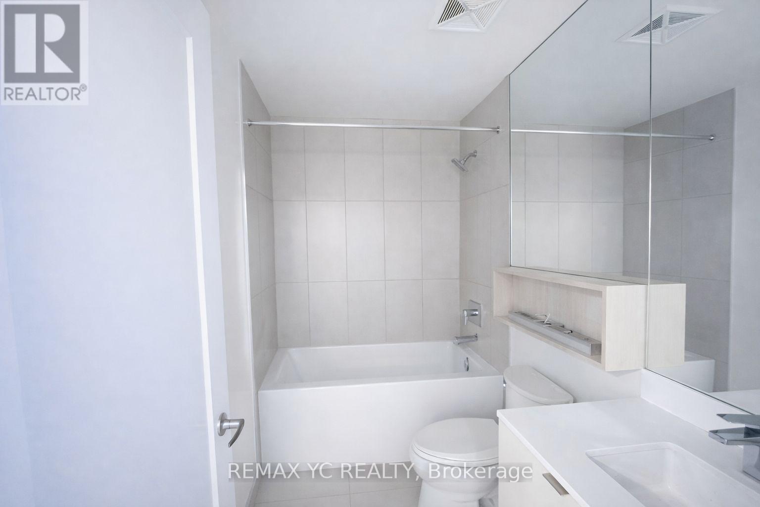 1738 - 135 Lower Sherbourne Street W, Toronto, Ontario  M5A 1Y4 - Photo 6 - C12957228