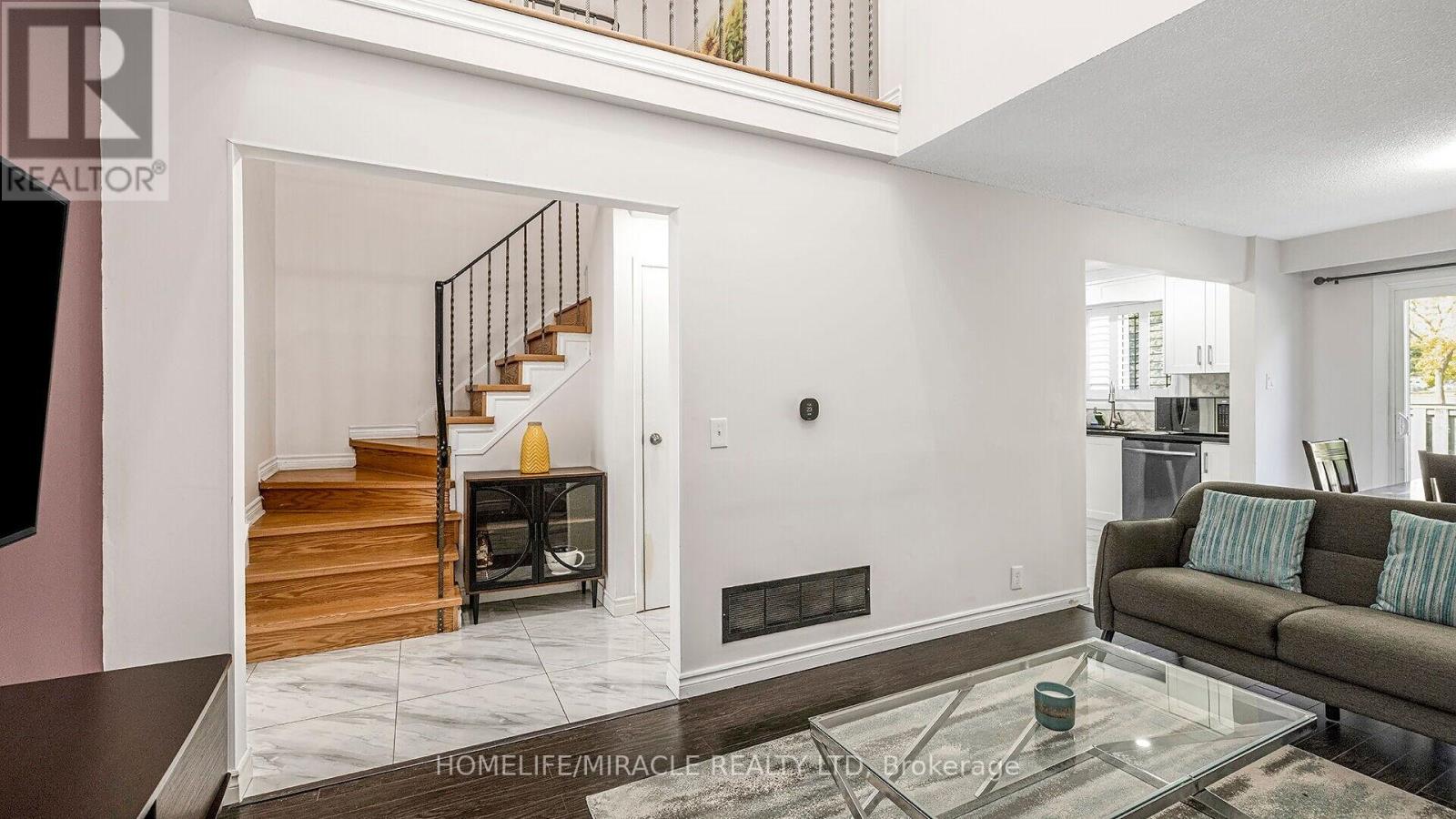 52 - 1290 Bridletowne Circle, Toronto, Ontario  M1W 2V4 - Photo 11 - E12957128