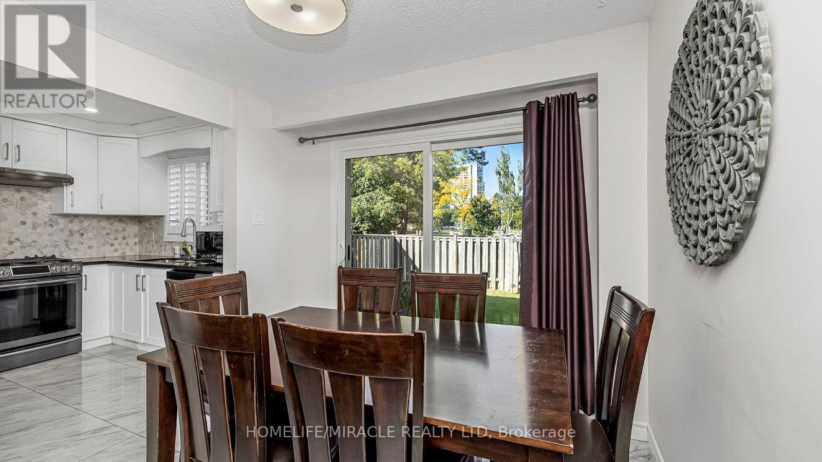 52 - 1290 Bridletowne Circle, Toronto, Ontario  M1W 2V4 - Photo 15 - E12957128