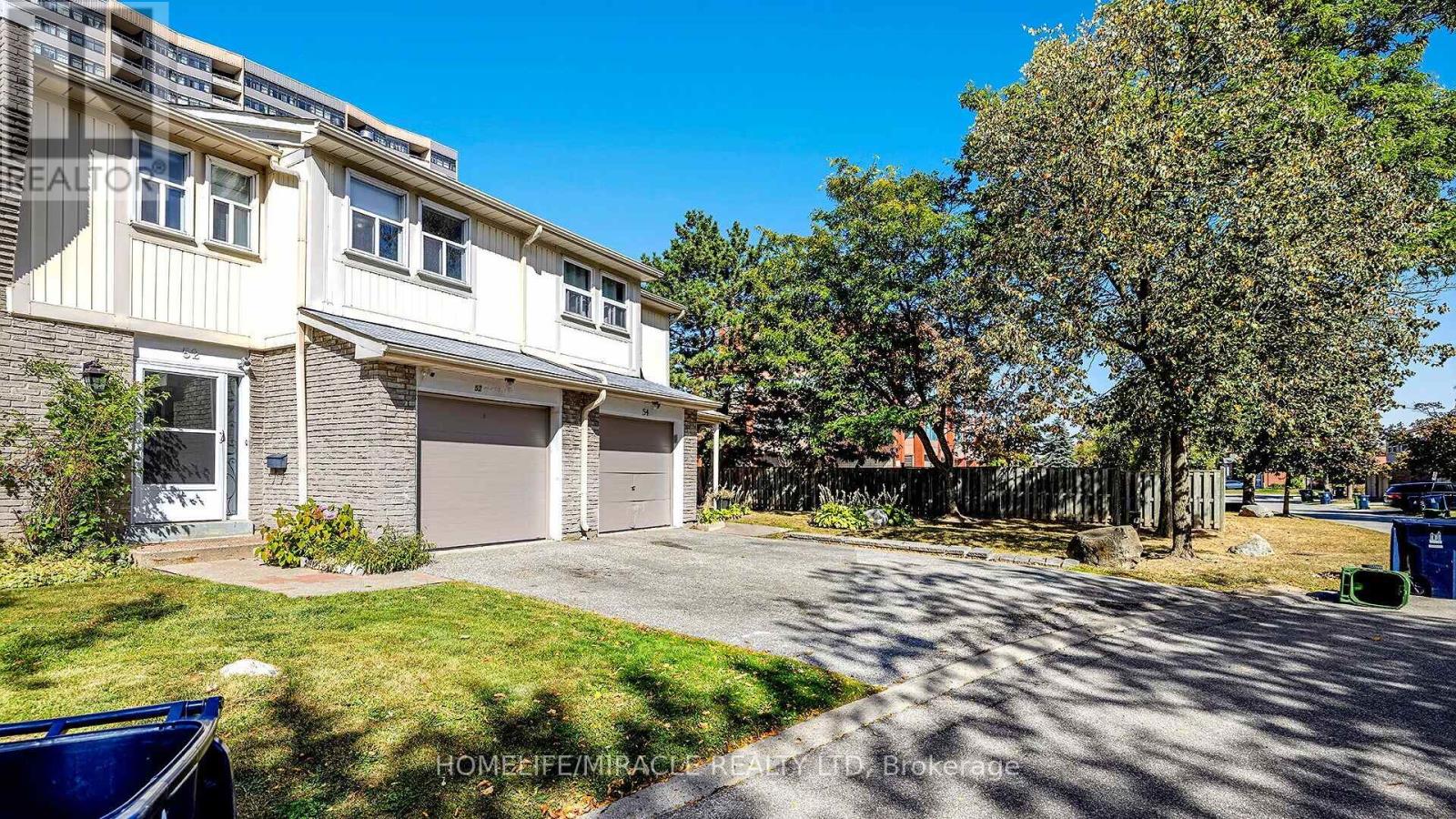 52 - 1290 Bridletowne Circle, Toronto, Ontario  M1W 2V4 - Photo 2 - E12957128