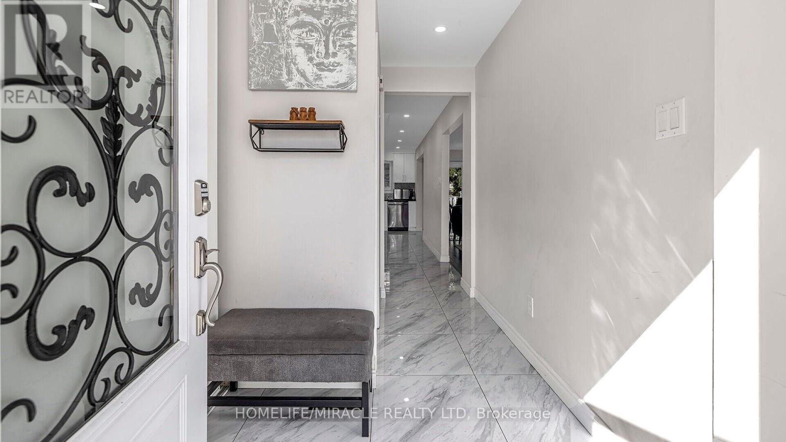 52 - 1290 Bridletowne Circle, Toronto, Ontario  M1W 2V4 - Photo 5 - E12957128