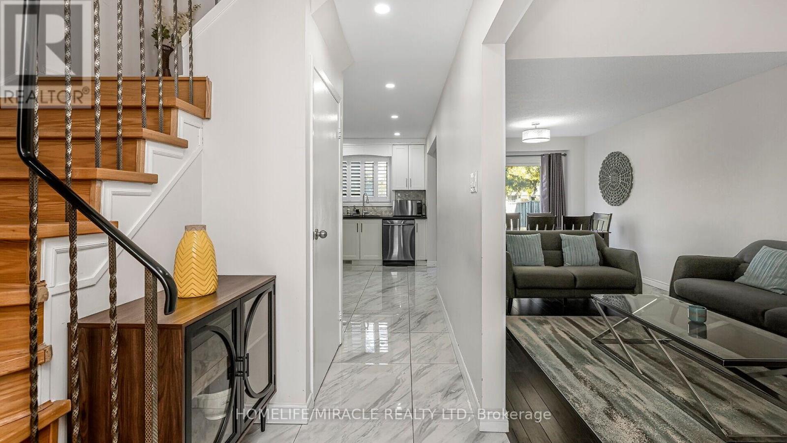 52 - 1290 Bridletowne Circle, Toronto, Ontario  M1W 2V4 - Photo 9 - E12957128