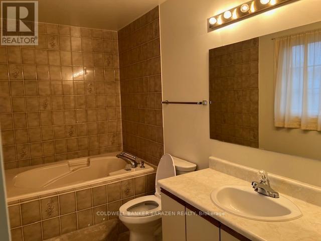 38 Bateman Drive, Ottawa, Ontario  K2G 5H4 - Photo 5 - X12957224