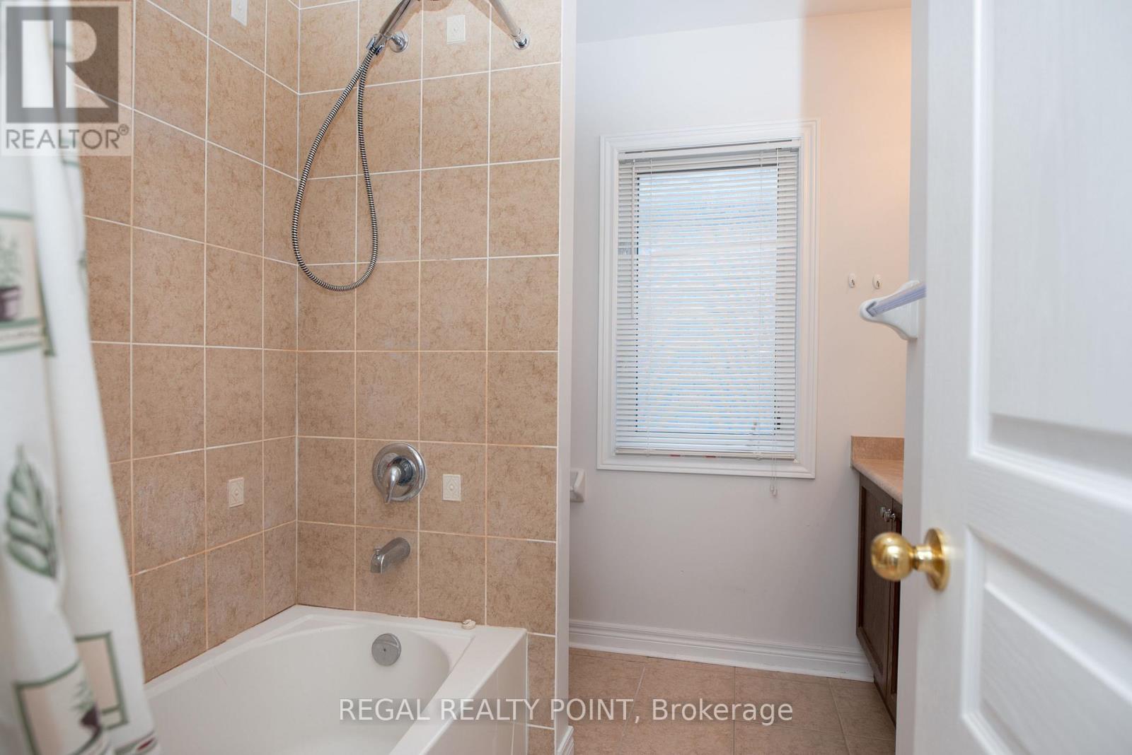 69 Maria Road, Markham, Ontario  L6E 0N9 - Photo 9 - N12957108