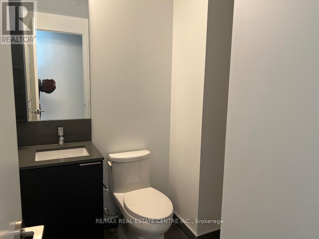 2201 - 7890 Jane Street, Vaughan, Ontario  L4K 0K9 - Photo 8 - N12957116