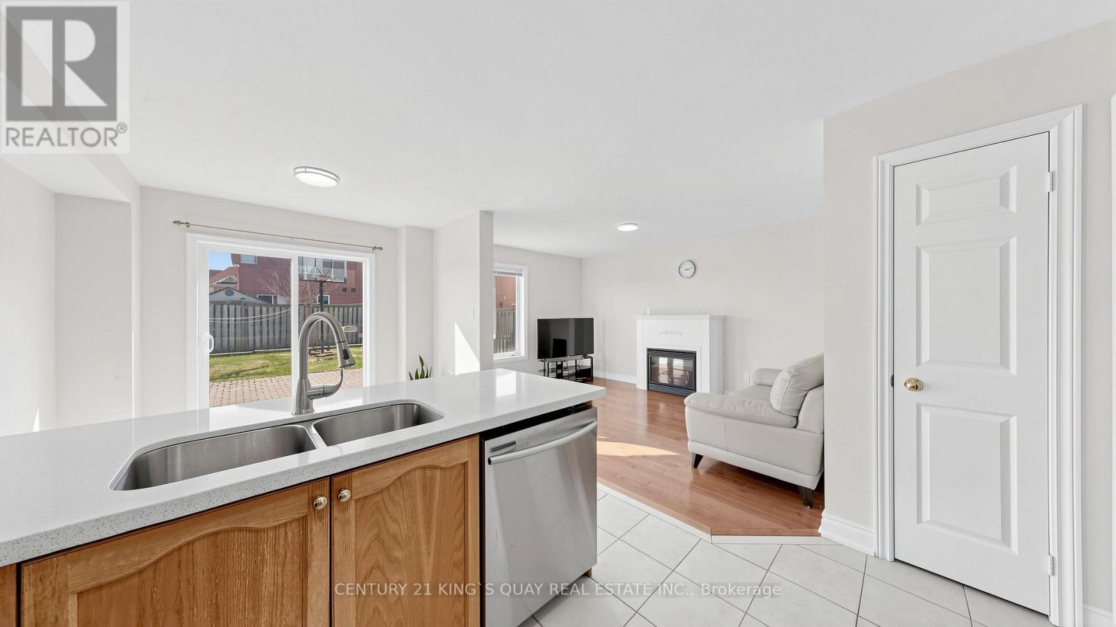 87 Peshawar Avenue, Markham, Ontario  L3R 9V3 - Photo 15 - N12957190