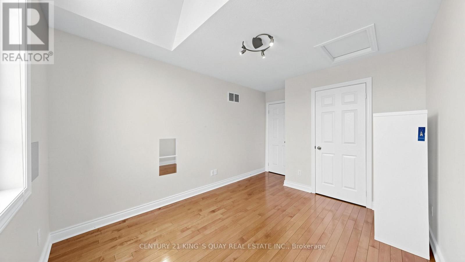 87 Peshawar Avenue, Markham, Ontario  L3R 9V3 - Photo 29 - N12957190