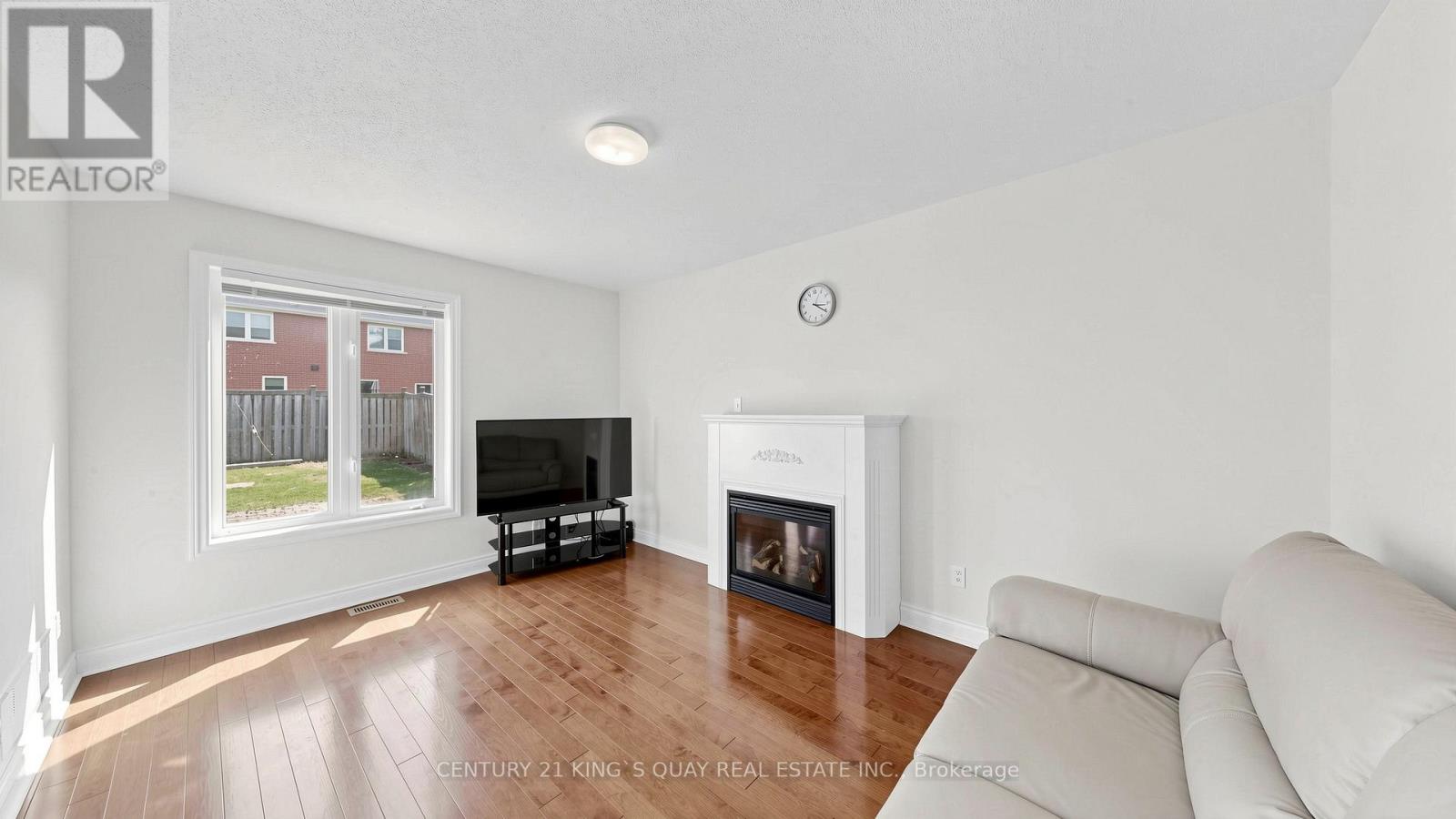 87 Peshawar Avenue, Markham, Ontario  L3R 9V3 - Photo 9 - N12957190