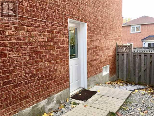 #basement - 14 Mandel Crescent, Richmond Hill, Ontario  L4C 9Z1 - Photo 2 - N12957210