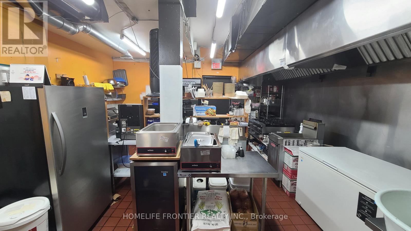 862 Pape Avenue, Toronto, Ontario  M4K 3T8 - Photo 10 - E12897838