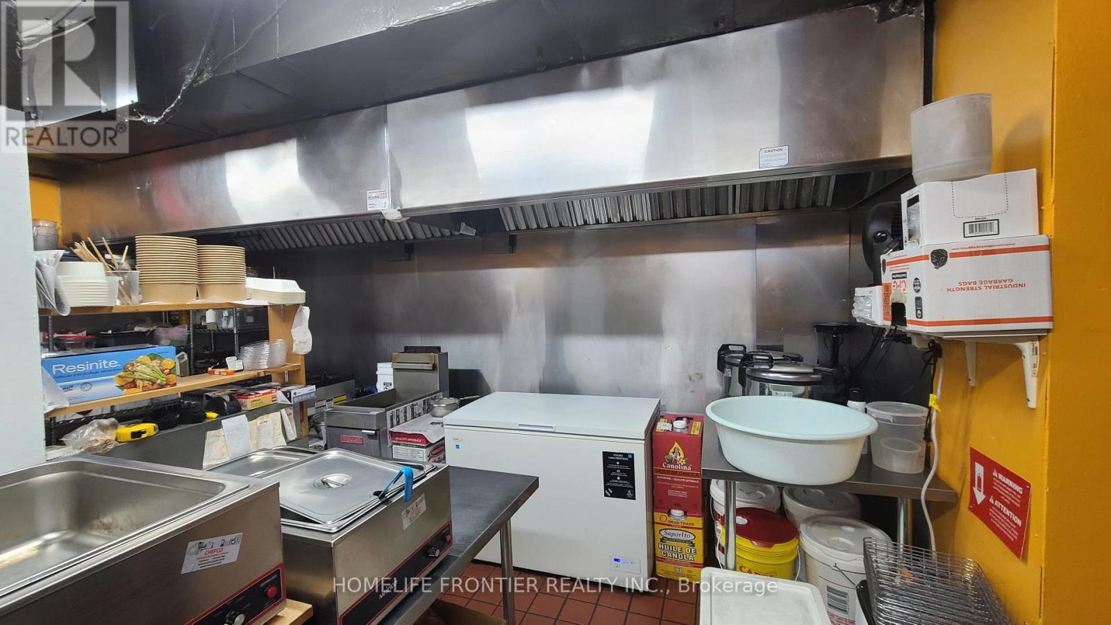 862 Pape Avenue, Toronto, Ontario  M4K 3T8 - Photo 9 - E12897838