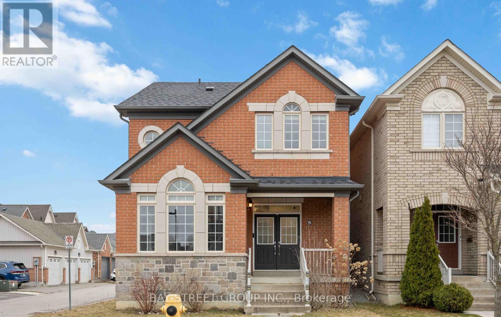 5 TOTTENHAM COURT, Markham, Ontario