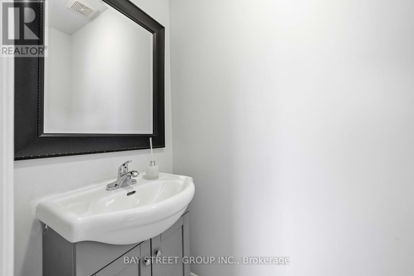 5 Tottenham Court, Markham, Ontario  L6B 1H5 - Photo 20 - N12956506