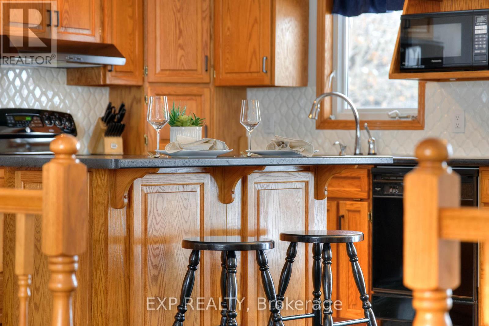 763 Sports Drive, Huron East, Ontario  N0G 1H0 - Photo 10 - X12927104