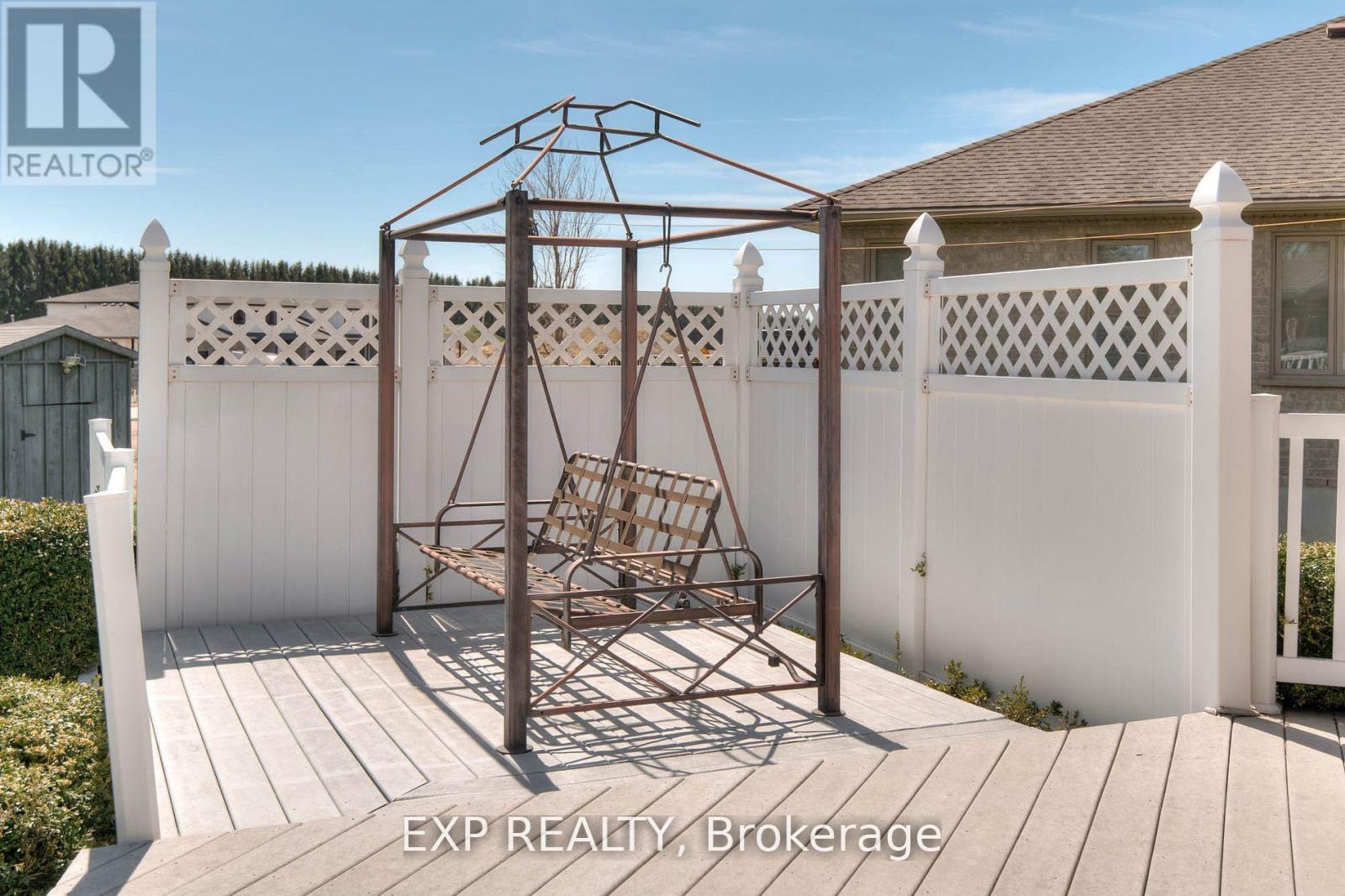 763 Sports Drive, Huron East, Ontario  N0G 1H0 - Photo 33 - X12927104