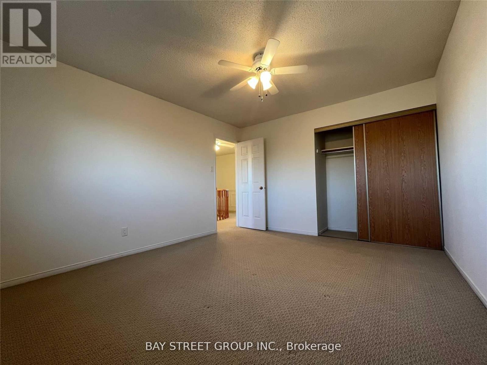 342 Carrier Lane, Oakville, Ontario  L6H 5G6 - Photo 14 - W12957130