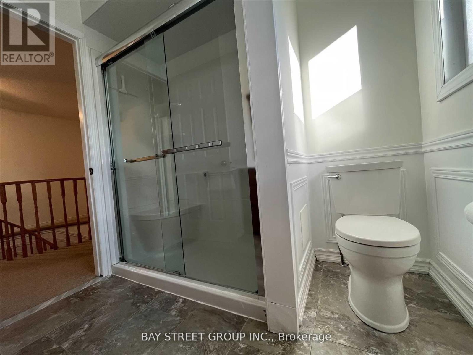 342 Carrier Lane, Oakville, Ontario  L6H 5G6 - Photo 21 - W12957130