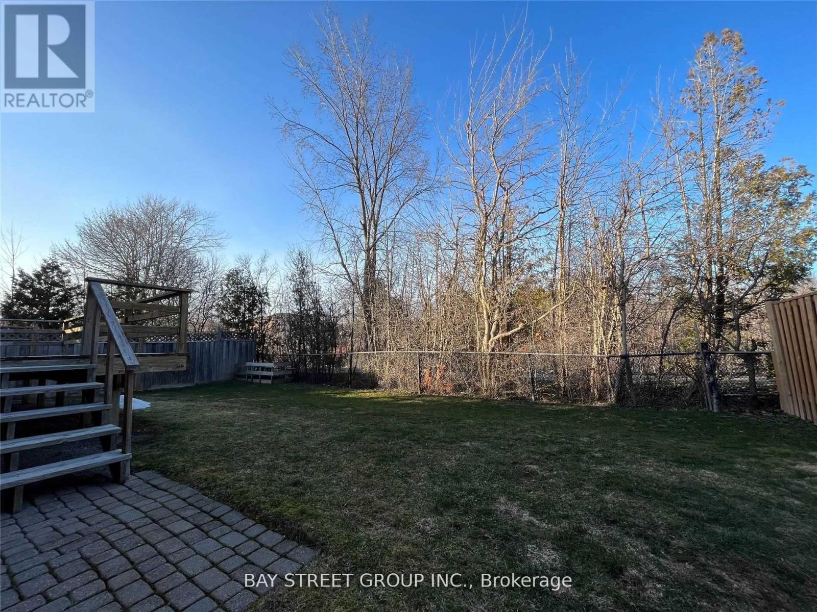 342 Carrier Lane, Oakville, Ontario  L6H 5G6 - Photo 23 - W12957130