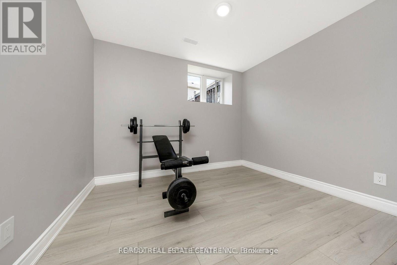 928 Dice Way, Milton, Ontario  N0B 1H0 - Photo 11 - W12957142