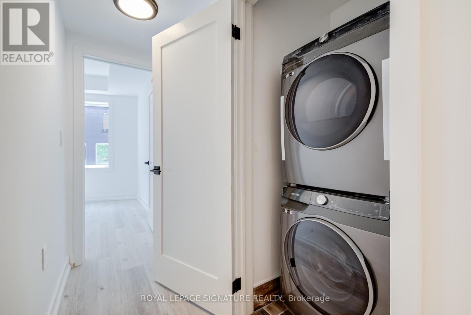 3 - 3039 Dundas Street W, Toronto, Ontario  M6P 1Z5 - Photo 13 - W12957154