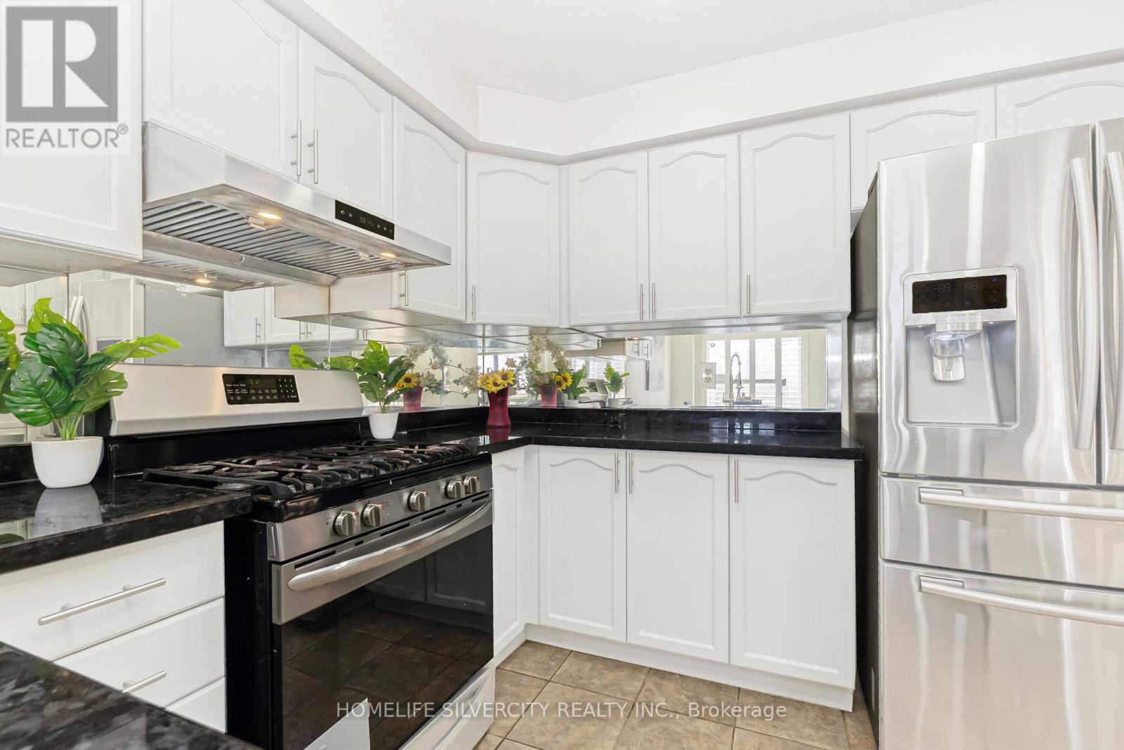 19 Vintage Gate, Brampton, Ontario  L6X 4C4 - Photo 20 - W12957170