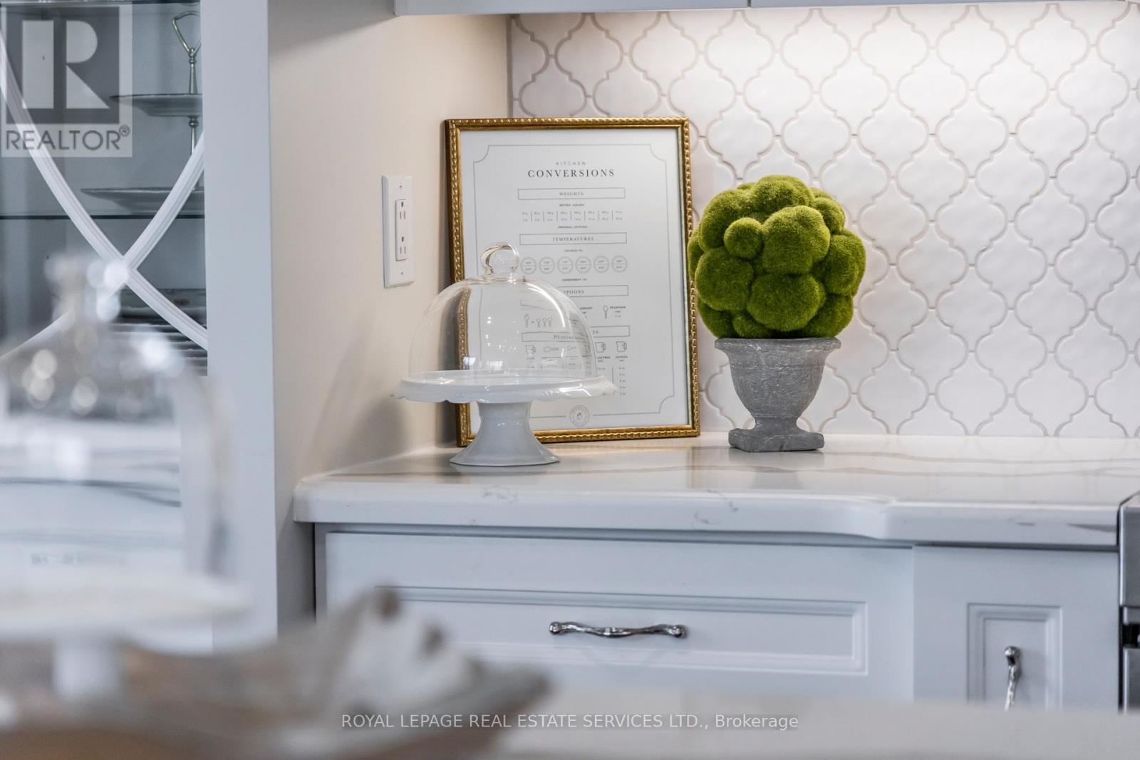 309 - 1 Palace Pier Court, Toronto, Ontario  M8V 3W9 - Photo 16 - W12957174