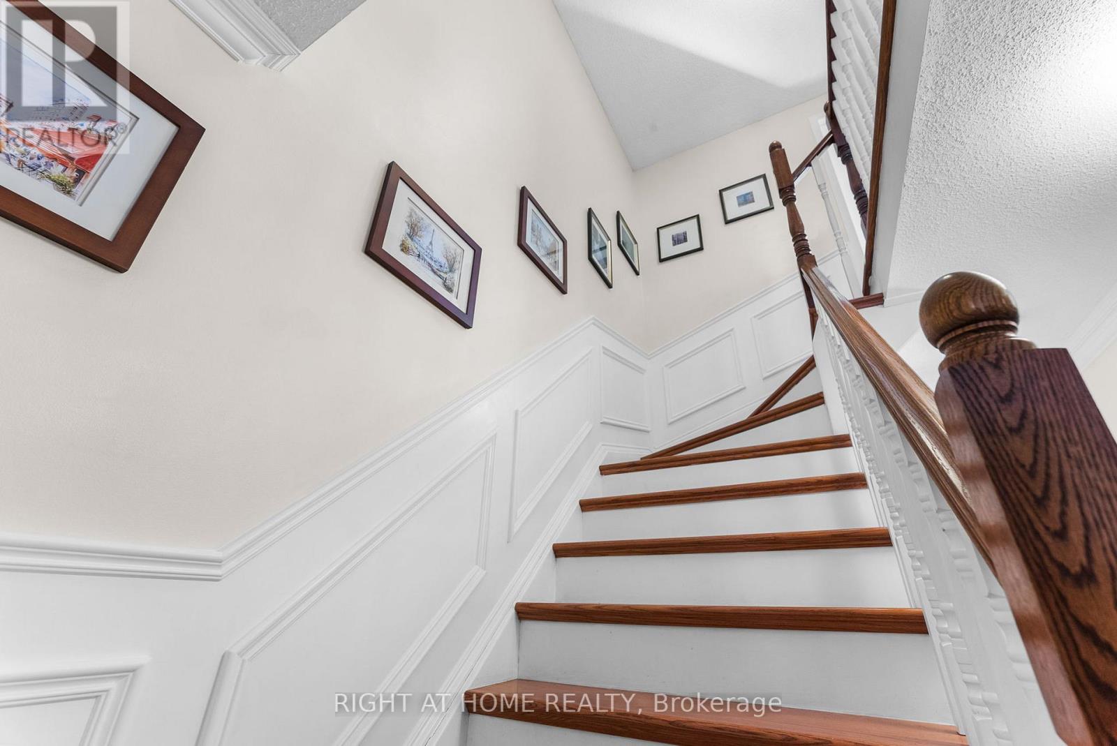 2454 Ploughshare Court, Mississauga, Ontario  L5L 3M6 - Photo 16 - W12957220