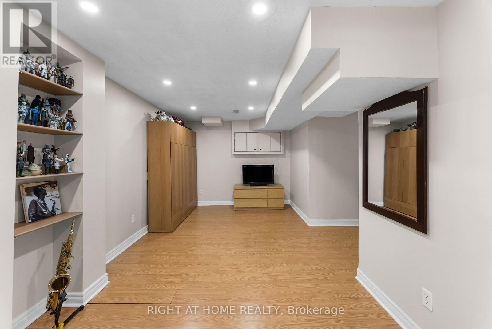 2454 Ploughshare Court, Mississauga, Ontario  L5L 3M6 - Photo 28 - W12957220