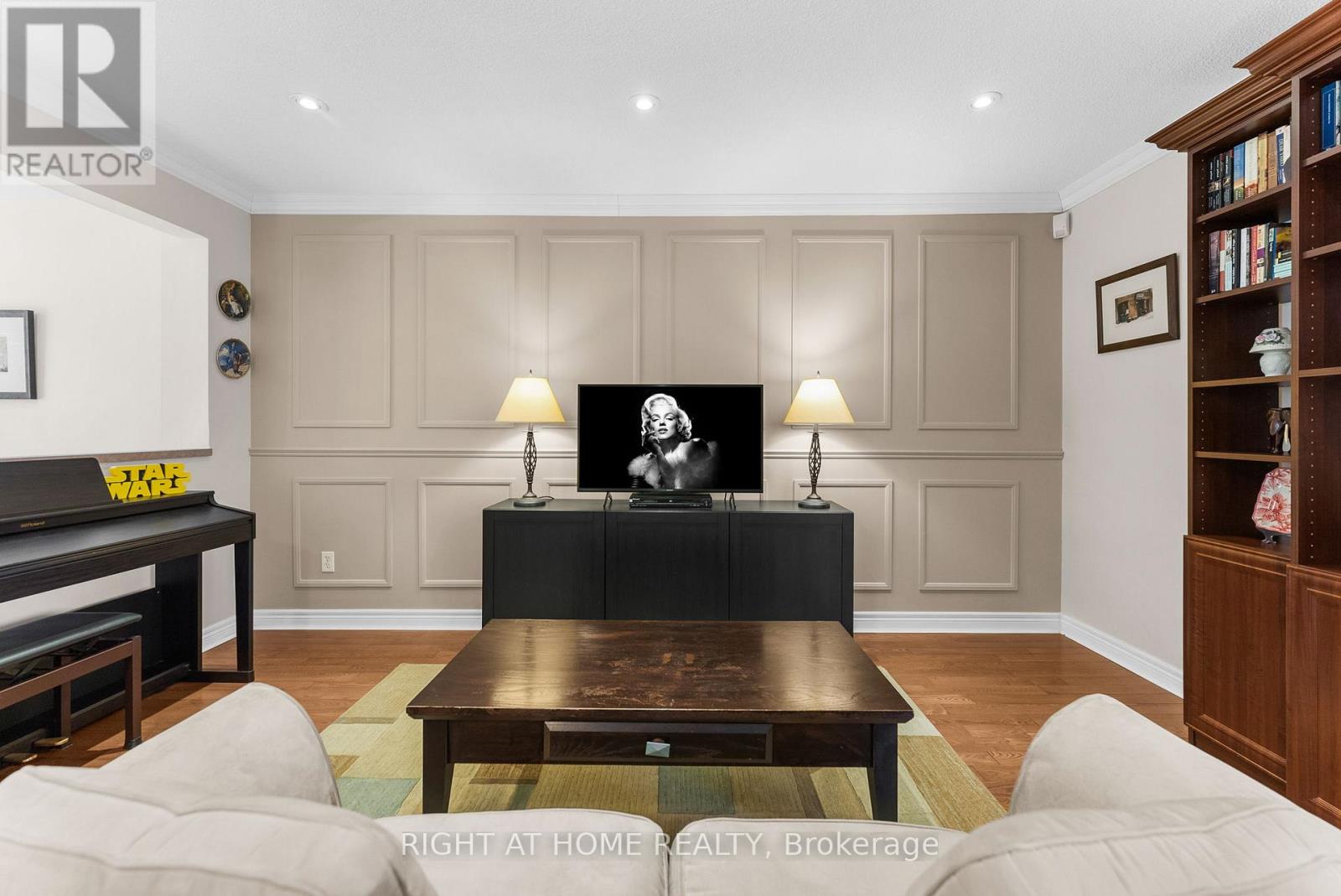 2454 Ploughshare Court, Mississauga, Ontario  L5L 3M6 - Photo 6 - W12957220