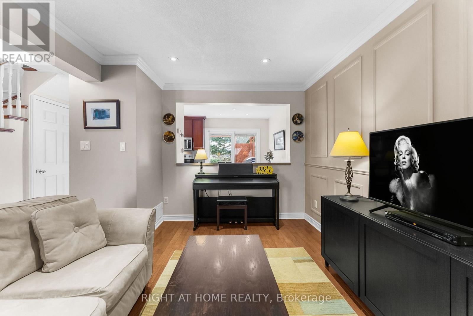 2454 Ploughshare Court, Mississauga, Ontario  L5L 3M6 - Photo 7 - W12957220