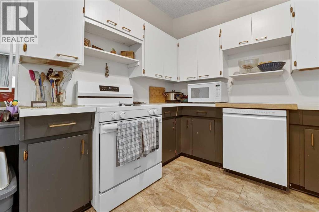 1510 15 Street N, Lethbridge, Alberta  T1H 2Z2 - Photo 7 - A2298809