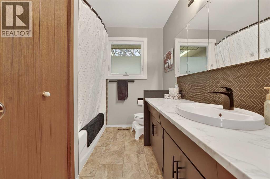 1510 15 Street N, Lethbridge, Alberta  T1H 2Z2 - Photo 16 - A2298809