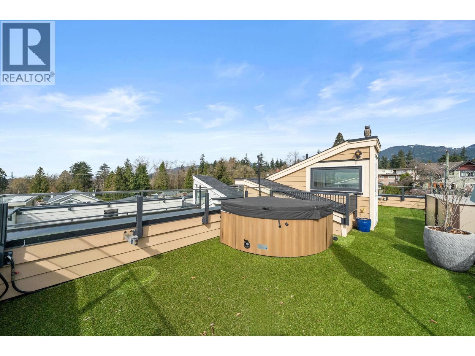 462 W 14th Street, North Vancouver, British Columbia  V7M 1P7 - Photo 23 - R3105831