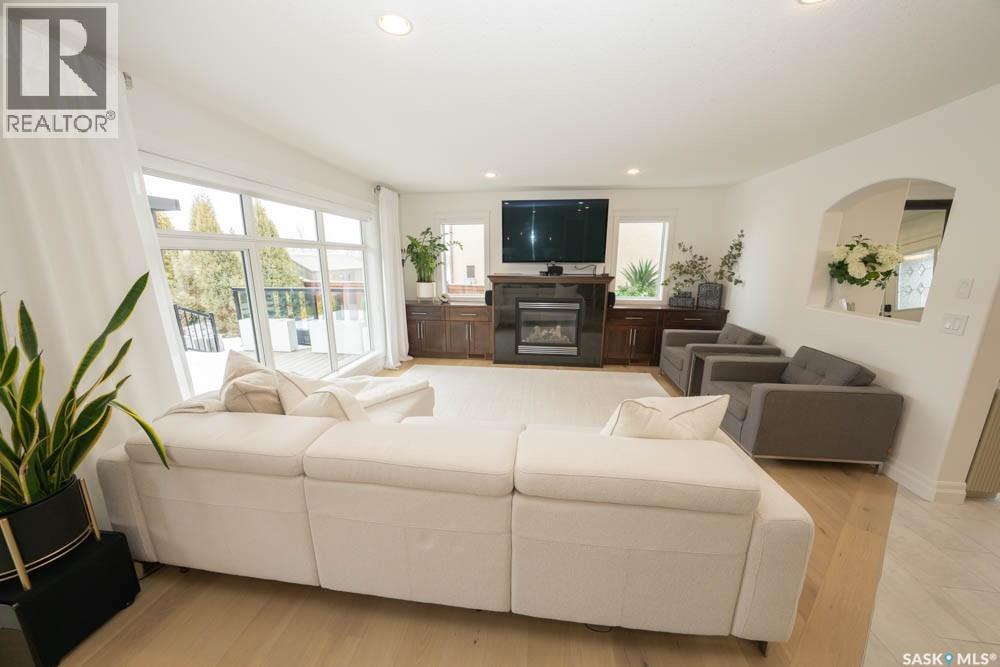 143 Pickard Bay, Saskatoon, Saskatchewan  S7W 0G8 - Photo 7 - SK031904