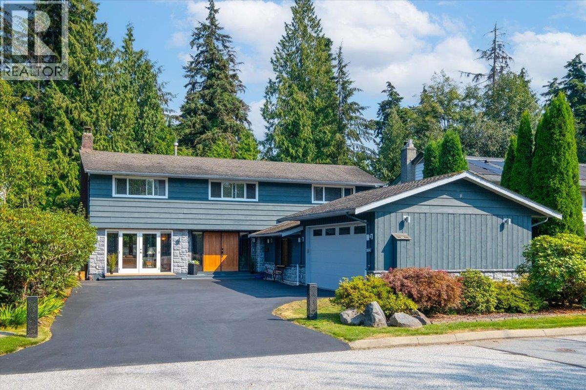 2864 Bushnell Place, North Vancouver, British Columbia  V7J 2Y8 - Photo 3 - R3095696