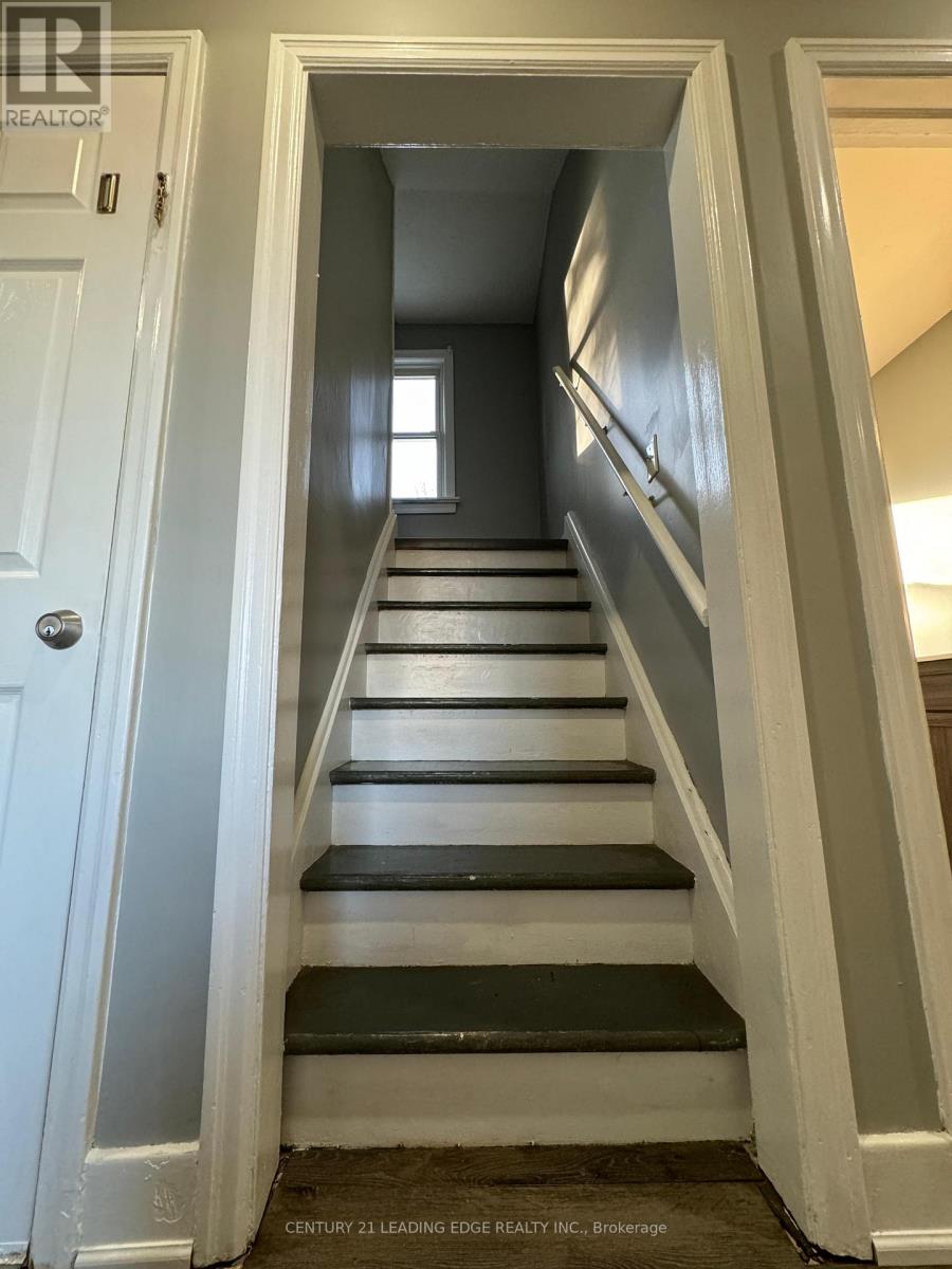 83 Park Avenue, St. Catharines, Ontario  L2P 1R8 - Photo 8 - X12957126