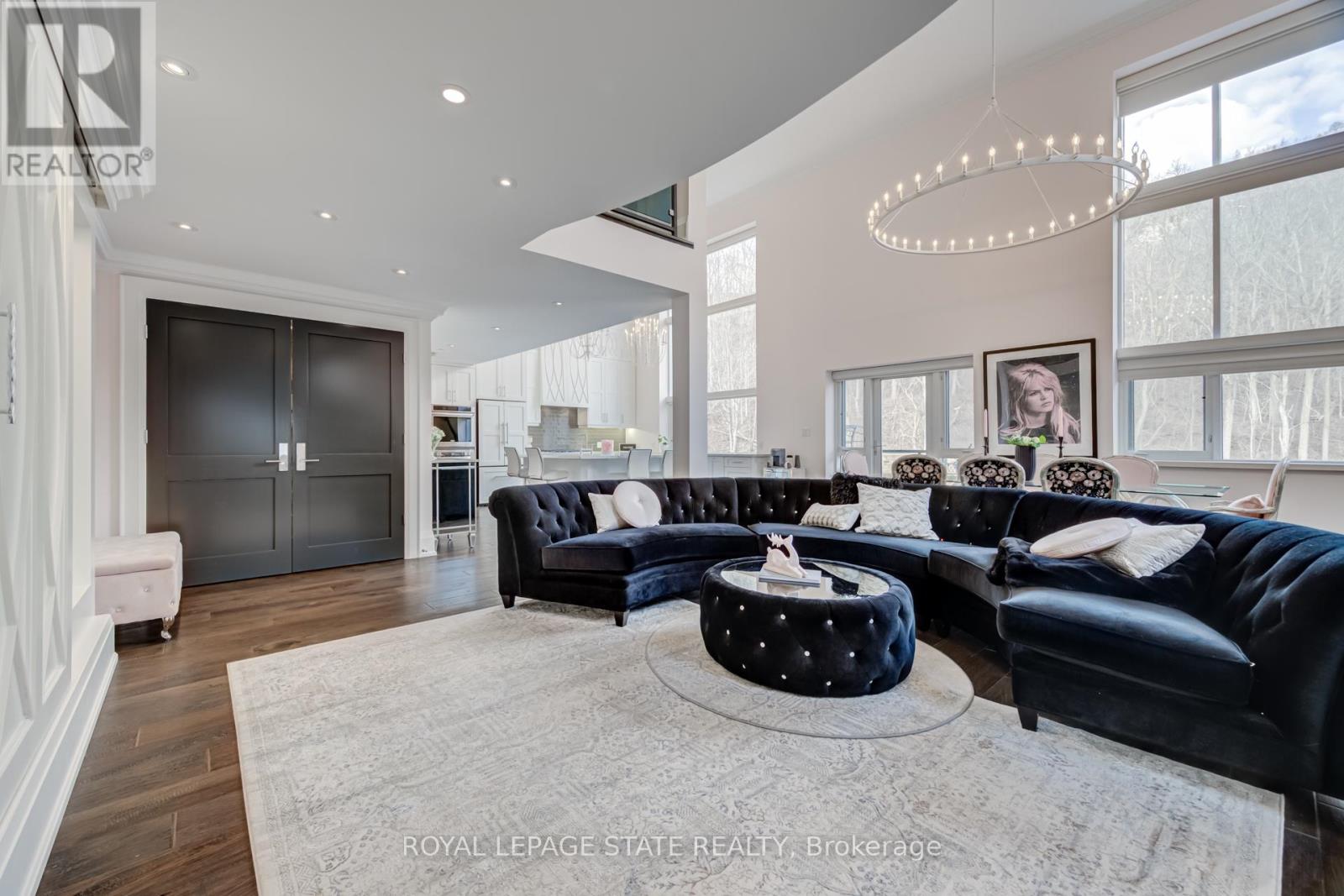 215 - 397 King Street W, Hamilton, Ontario  L9H 1W9 - Photo 18 - X12957160