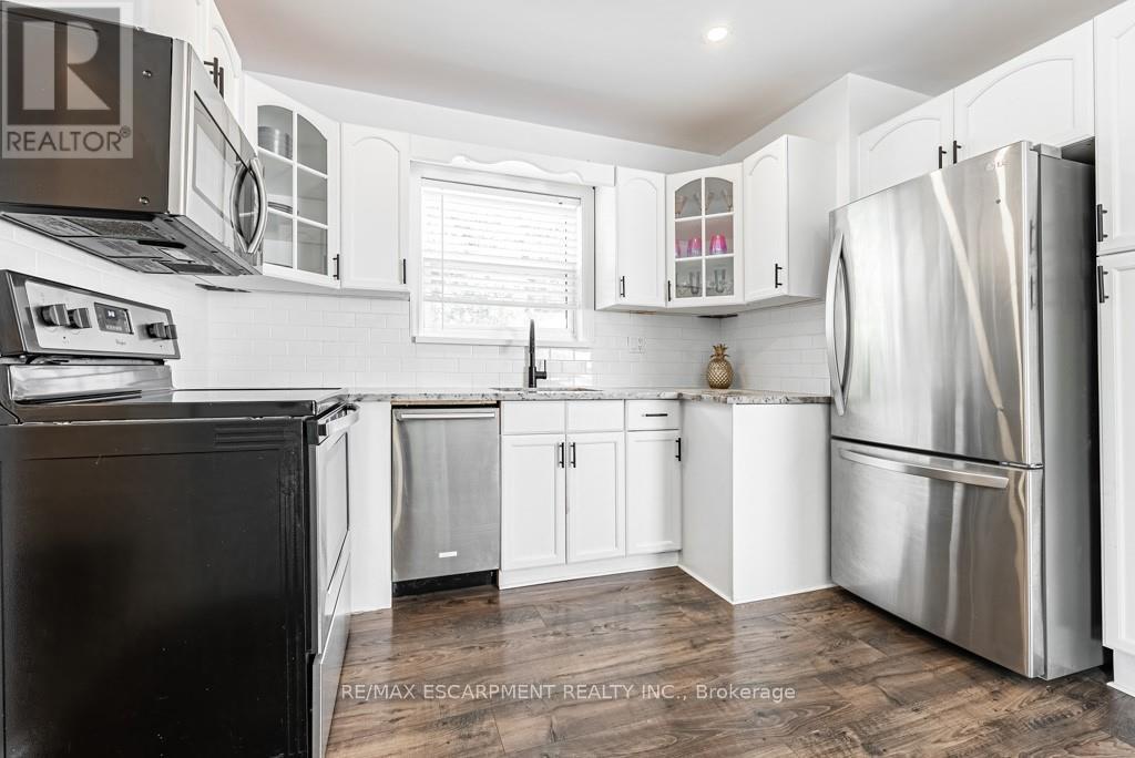 42 Sharon Avenue, Hamilton, Ontario  L8T 1E3 - Photo 13 - X12957166