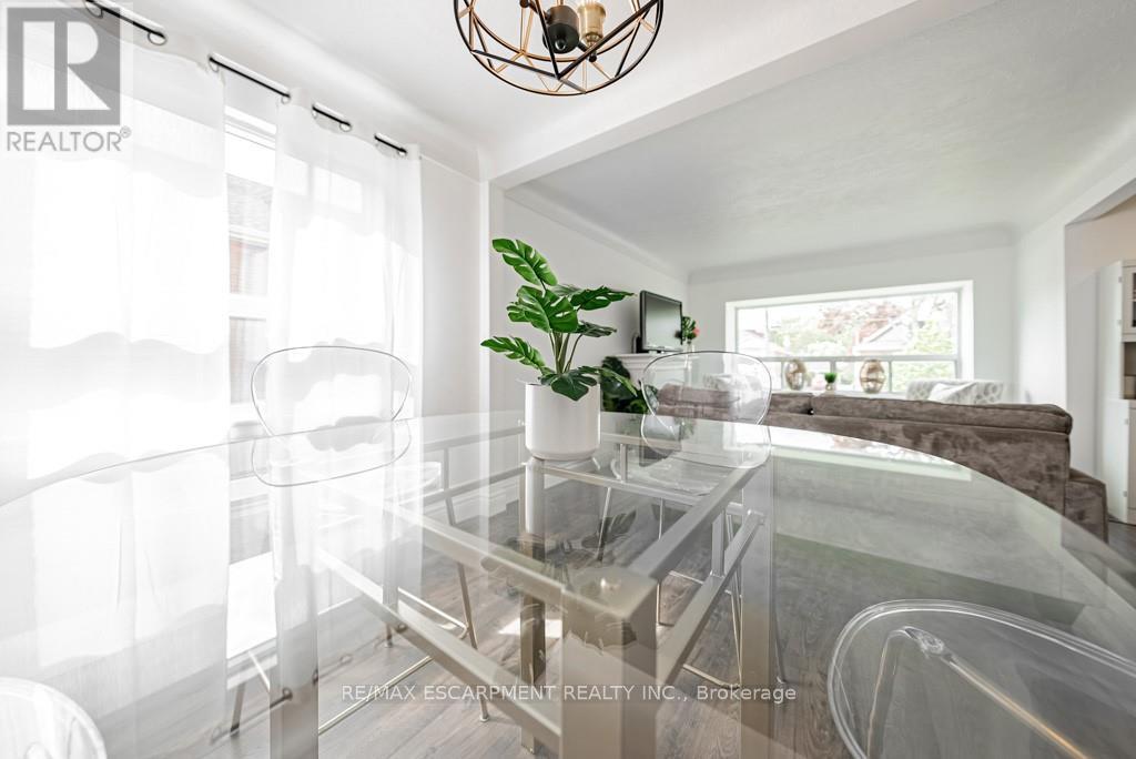 42 Sharon Avenue, Hamilton, Ontario  L8T 1E3 - Photo 17 - X12957166