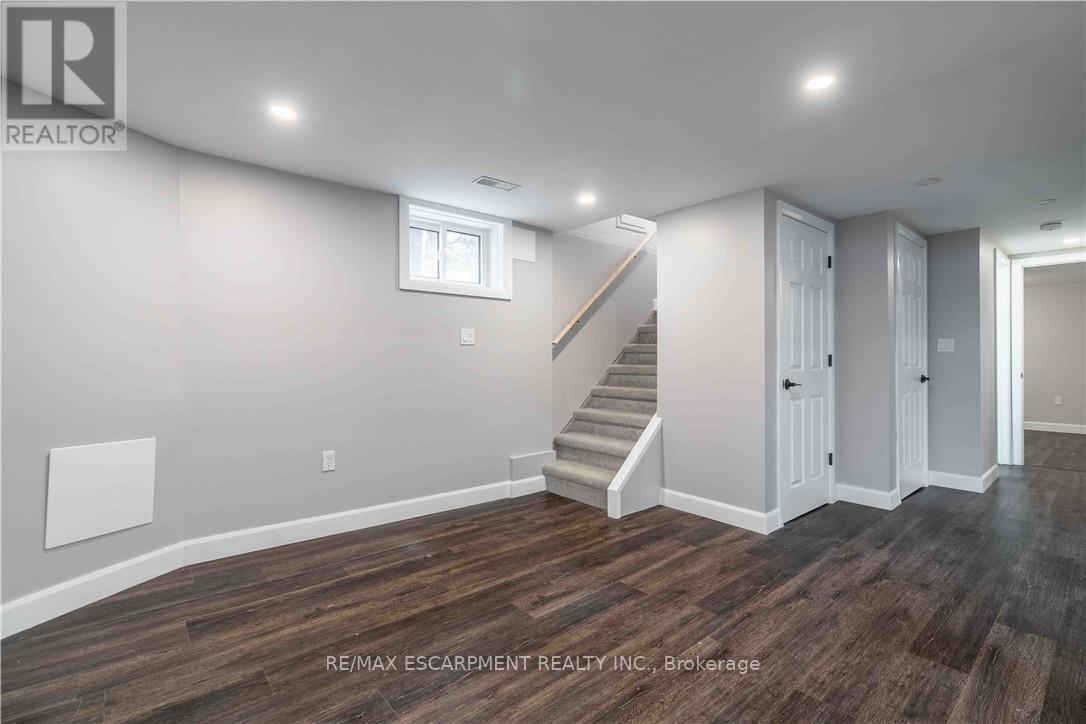 42 Sharon Avenue, Hamilton, Ontario  L8T 1E3 - Photo 29 - X12957166