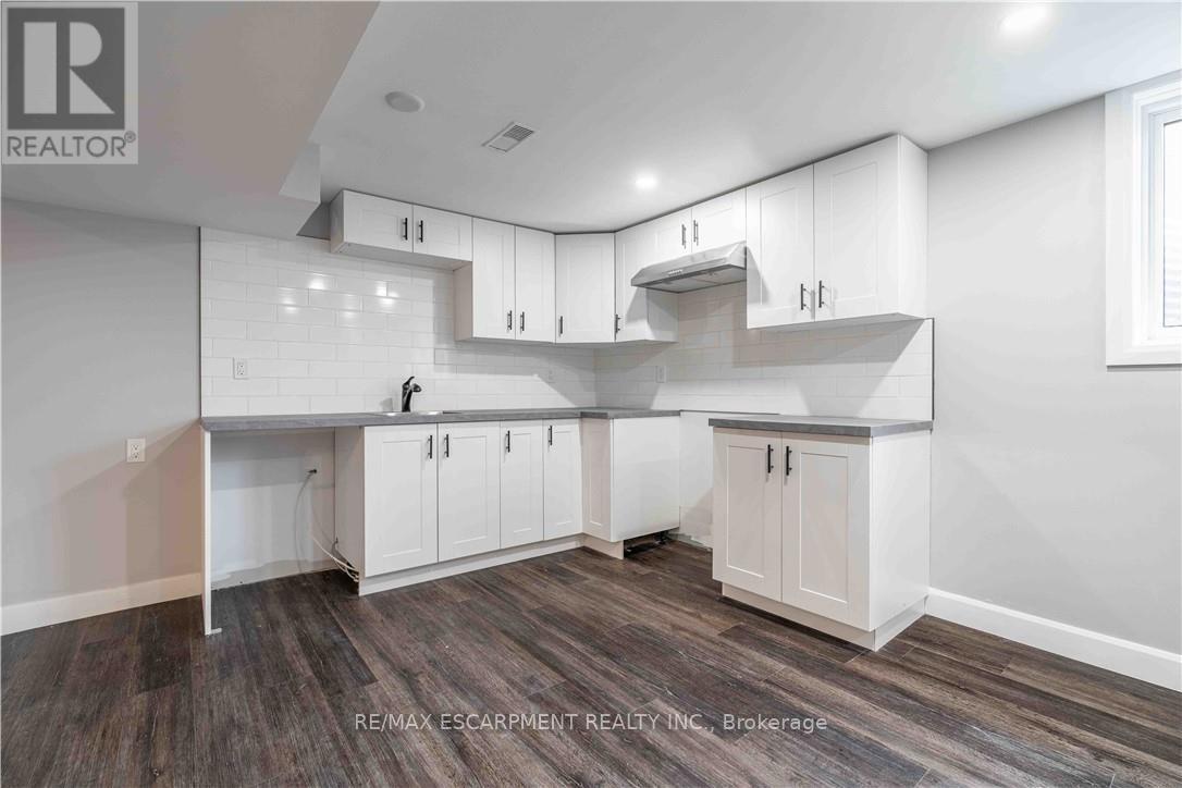 42 Sharon Avenue, Hamilton, Ontario  L8T 1E3 - Photo 34 - X12957166