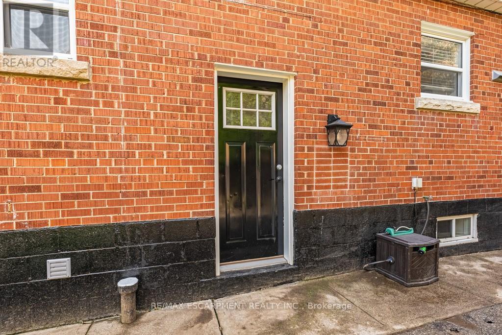 42 Sharon Avenue, Hamilton, Ontario  L8T 1E3 - Photo 45 - X12957166