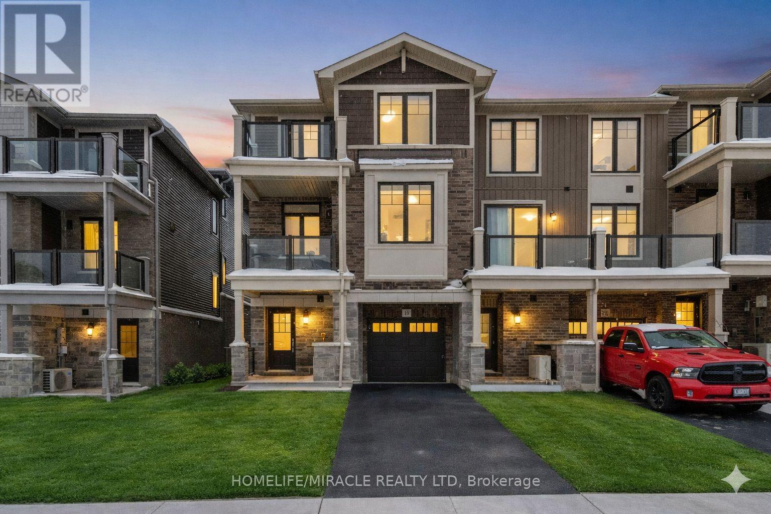 92 - 10 BIRMINGHAM DRIVE, Cambridge, Ontario