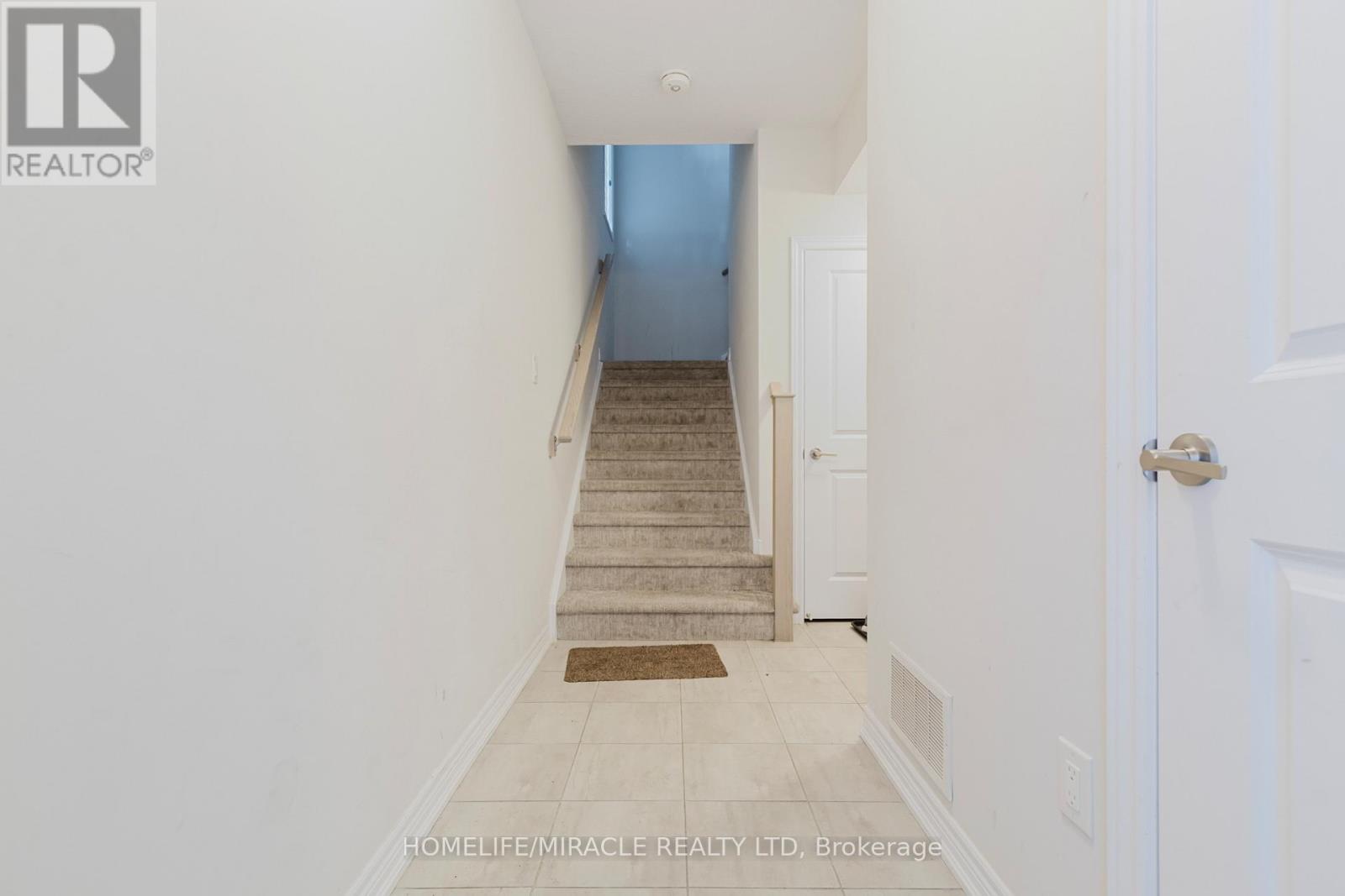 92 - 10 Birmingham Drive, Cambridge, Ontario  N1R 0C6 - Photo 3 - X12957230