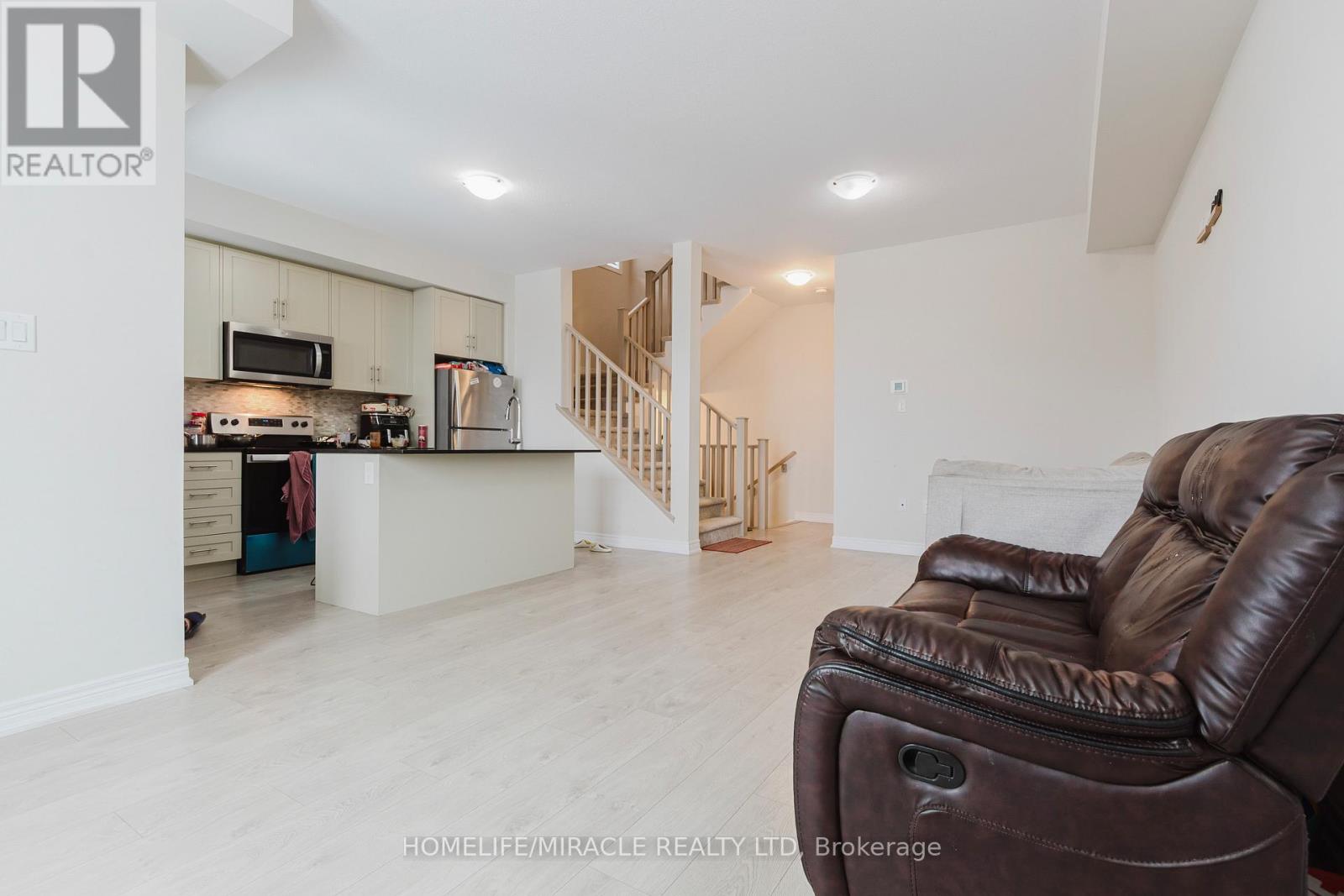 92 - 10 Birmingham Drive, Cambridge, Ontario  N1R 0C6 - Photo 6 - X12957230