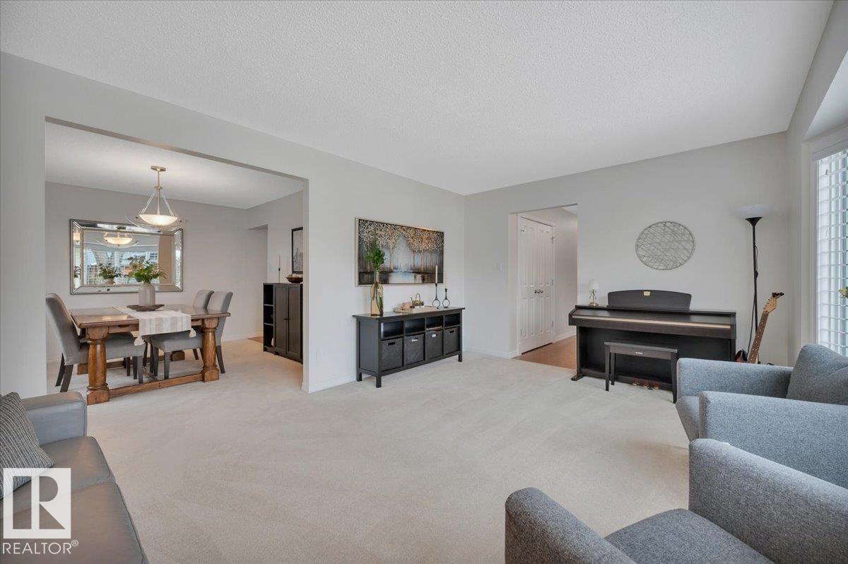 705 Riddell St Nw, Edmonton, Alberta  T6R 1A8 - Photo 8 - E4480679